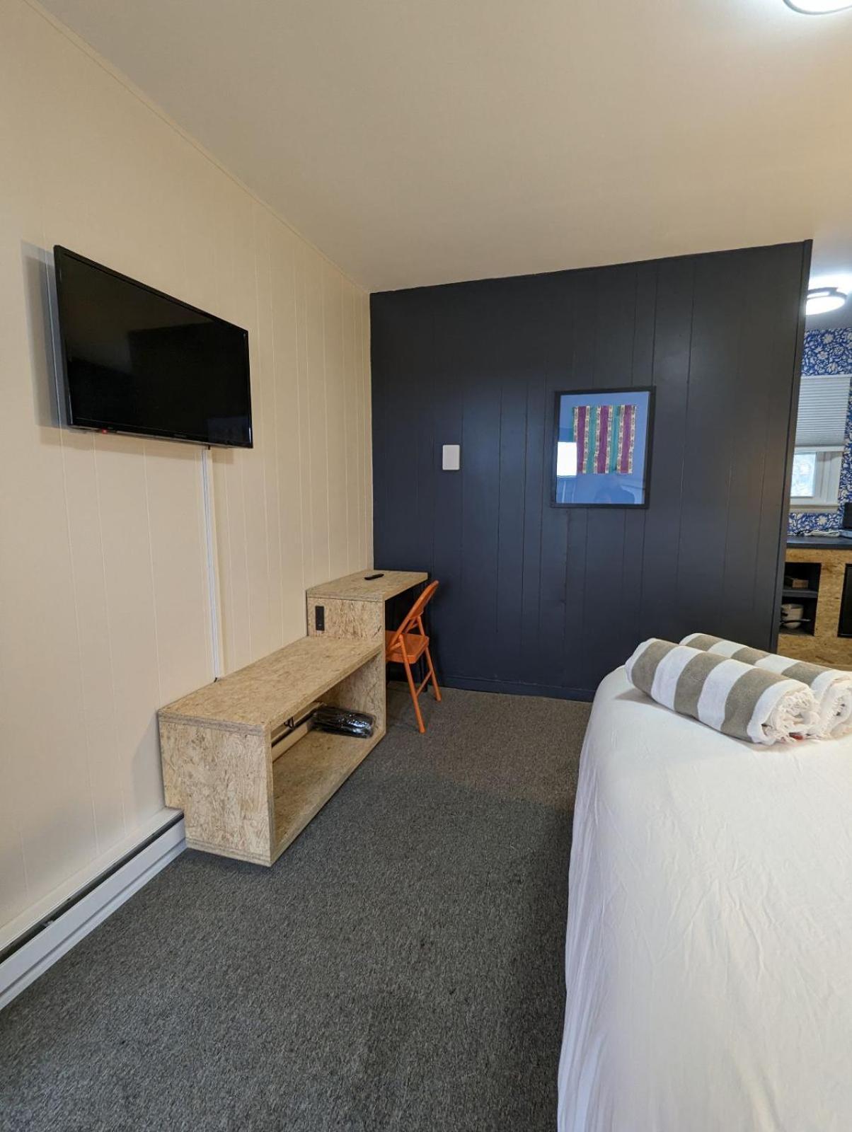 The Brooks Motel Hillsdale ภายนอก รูปภาพ